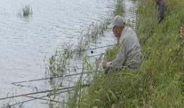 钓鱼人卷毛 爆料视频,独家爆料钓鱼技巧与心得