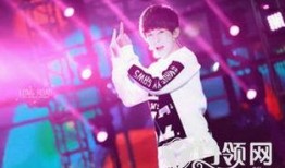 易烊千玺明星爆料视频,揭秘明星幕后生活