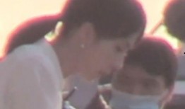 黄磊爆料和帅哥吻戏视频