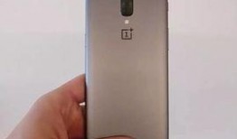 一加15最新爆料消息,性能与设计双突破，揭秘最新爆料亮点！”