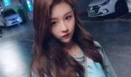 抖音吃瓜女网红排名图片,揭秘热门话题制造者！”