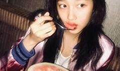 娱乐圈里的人都吃瓜